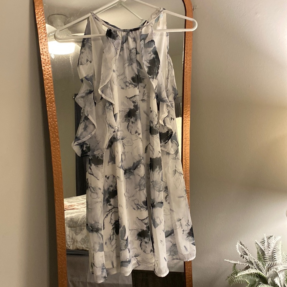 White & black printed mini dress